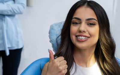 Centra Dental - Houston Invisalign vs Metal Braces vs Ceramic Braces - What's the Difference?